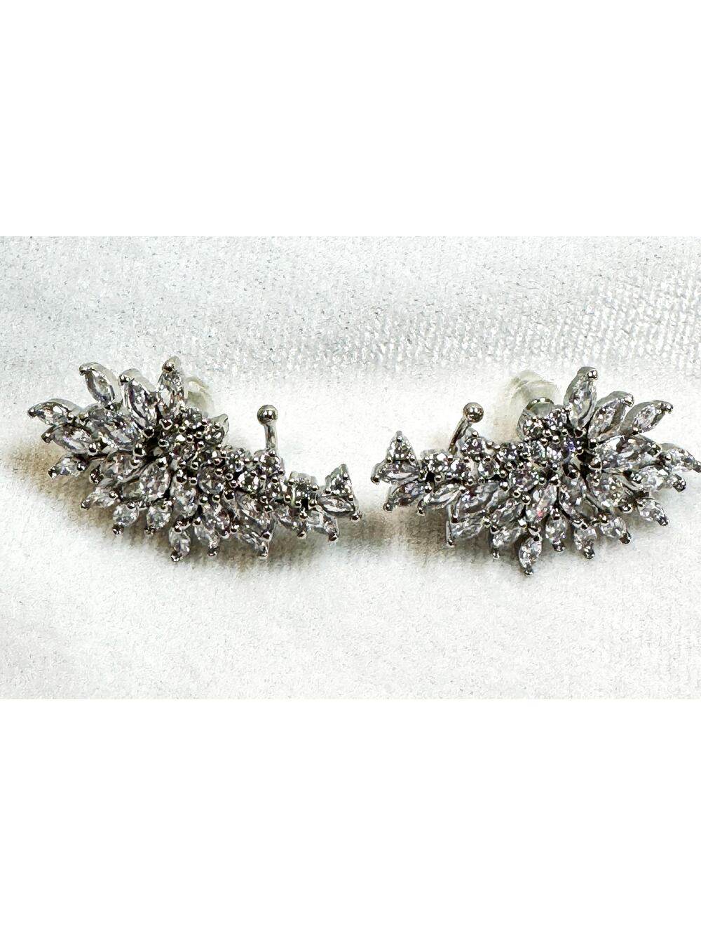 Rhinestone Floral Climber Earrings Silver Wedding Crystal Leaf Vine Posts  E288
